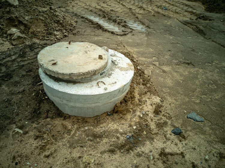 Studnia głębinowa - właz