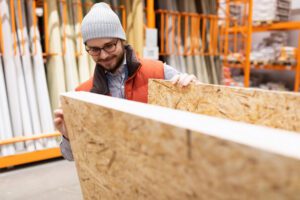 Mini-poradnik: Wszystko, co trzeba wiedzieć o płytach wiórowych